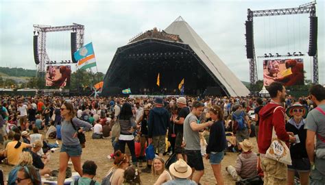 O Incrível Adeus do Festival Glastonbury: Uma Exploração da Influência de David Attenborough na Conscientização Ambiental